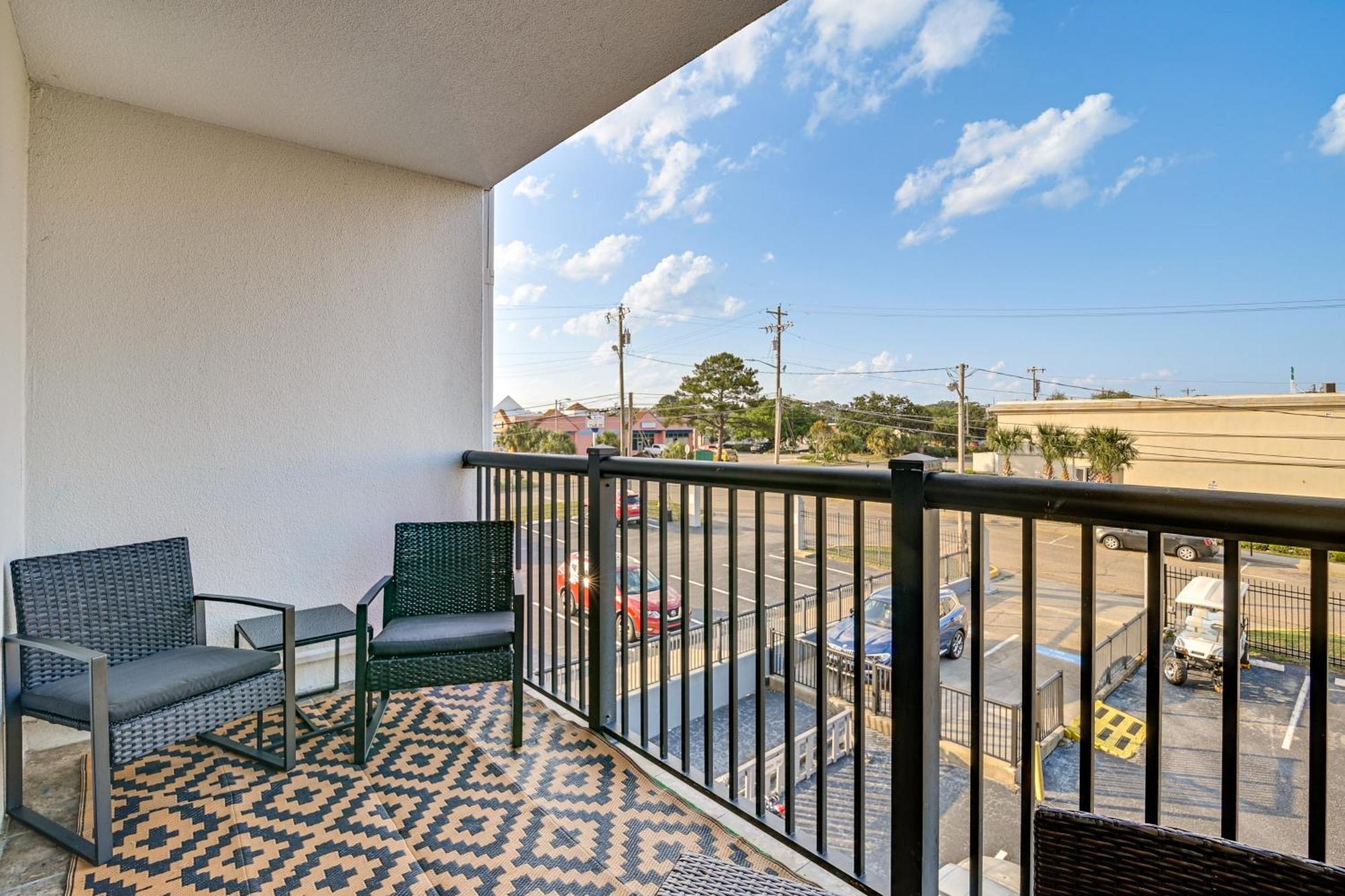 Updated Resort Condo, Walk To Myrtle Beach! Eksteriør billede