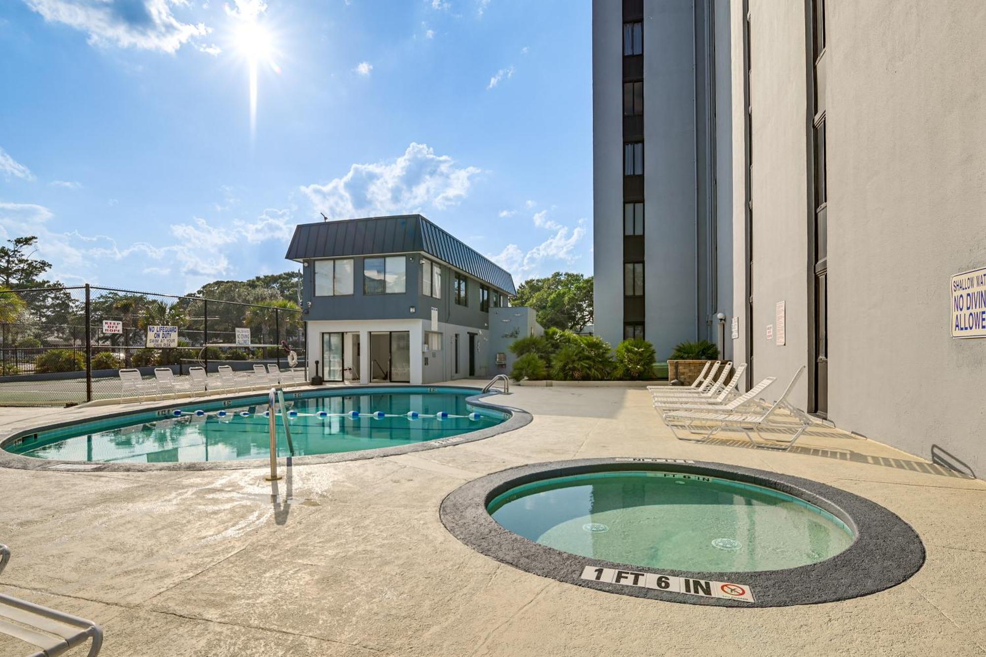 Updated Resort Condo, Walk To Myrtle Beach! Eksteriør billede